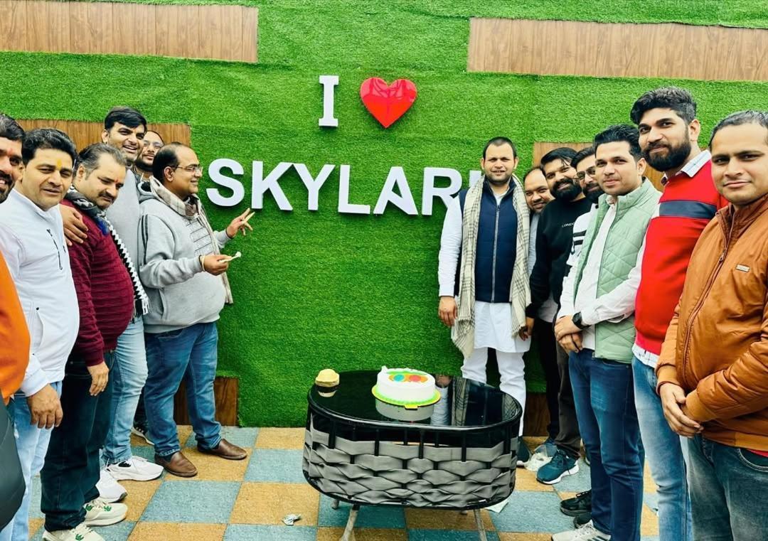 Hotel Skylark & Banquet Palwal Екстер'єр фото